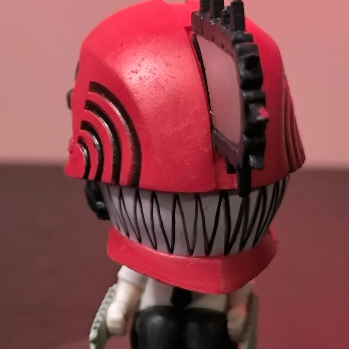 Figura Chainsawman Chibi  Sentado