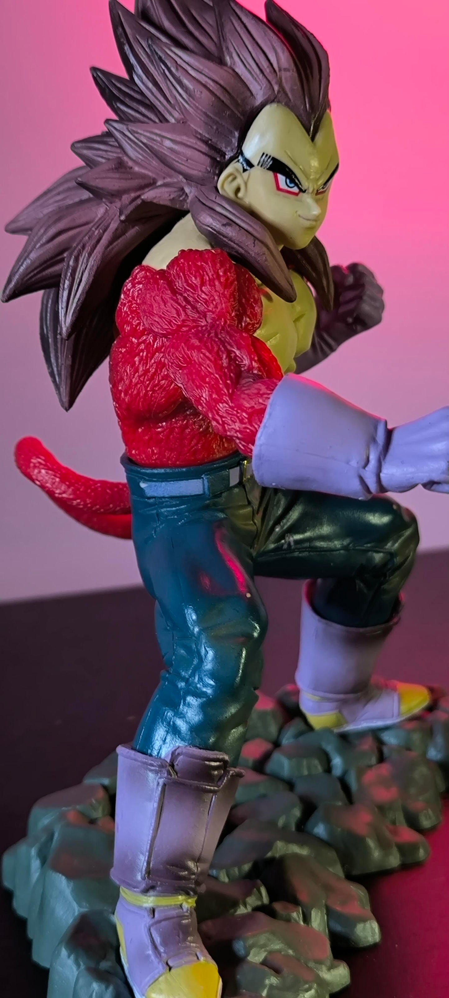 Figura Dragon Ball Z -Vegeta Super Saiyan 4