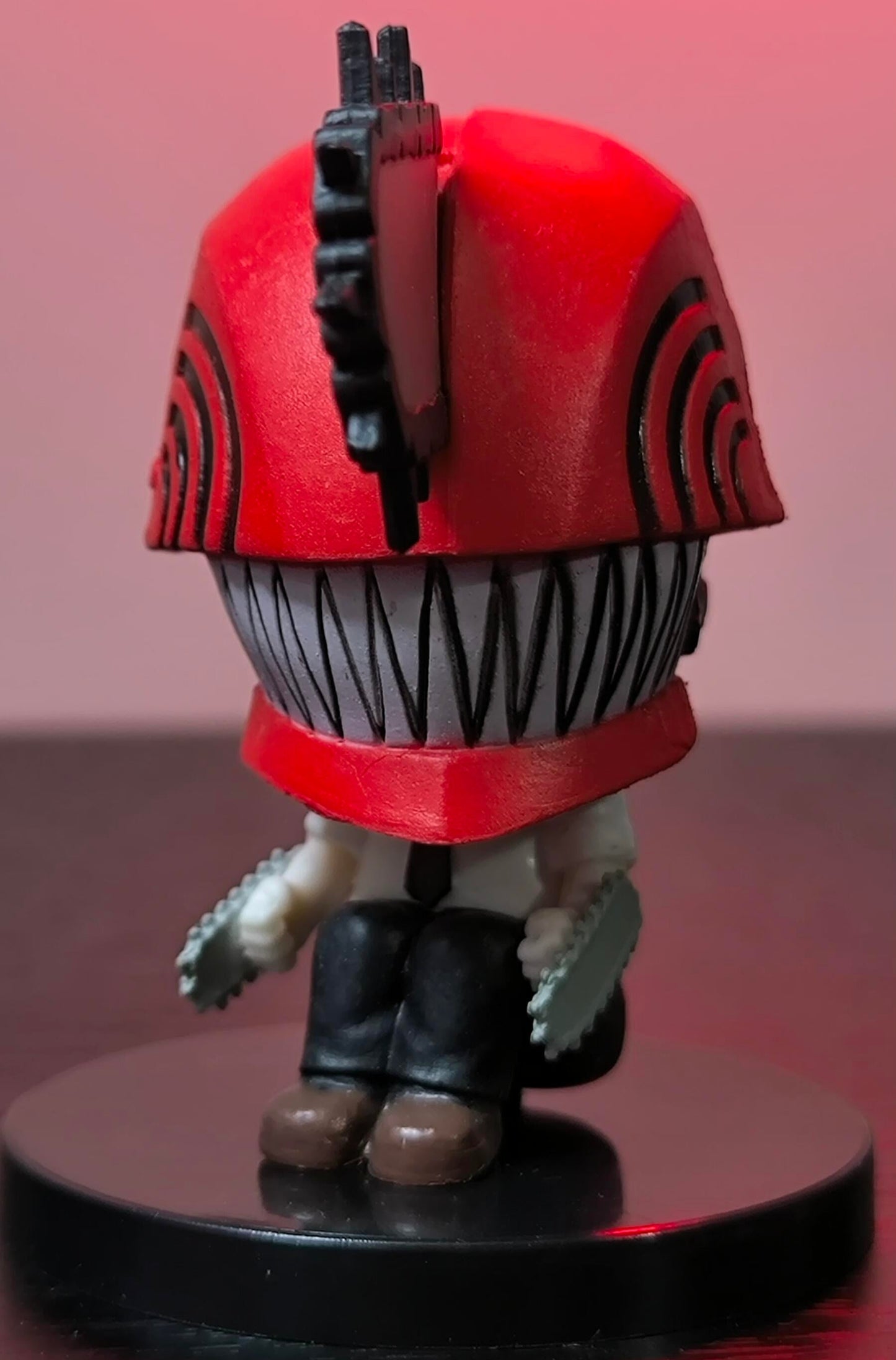 Figura Chainsawman Chibi  Sentado