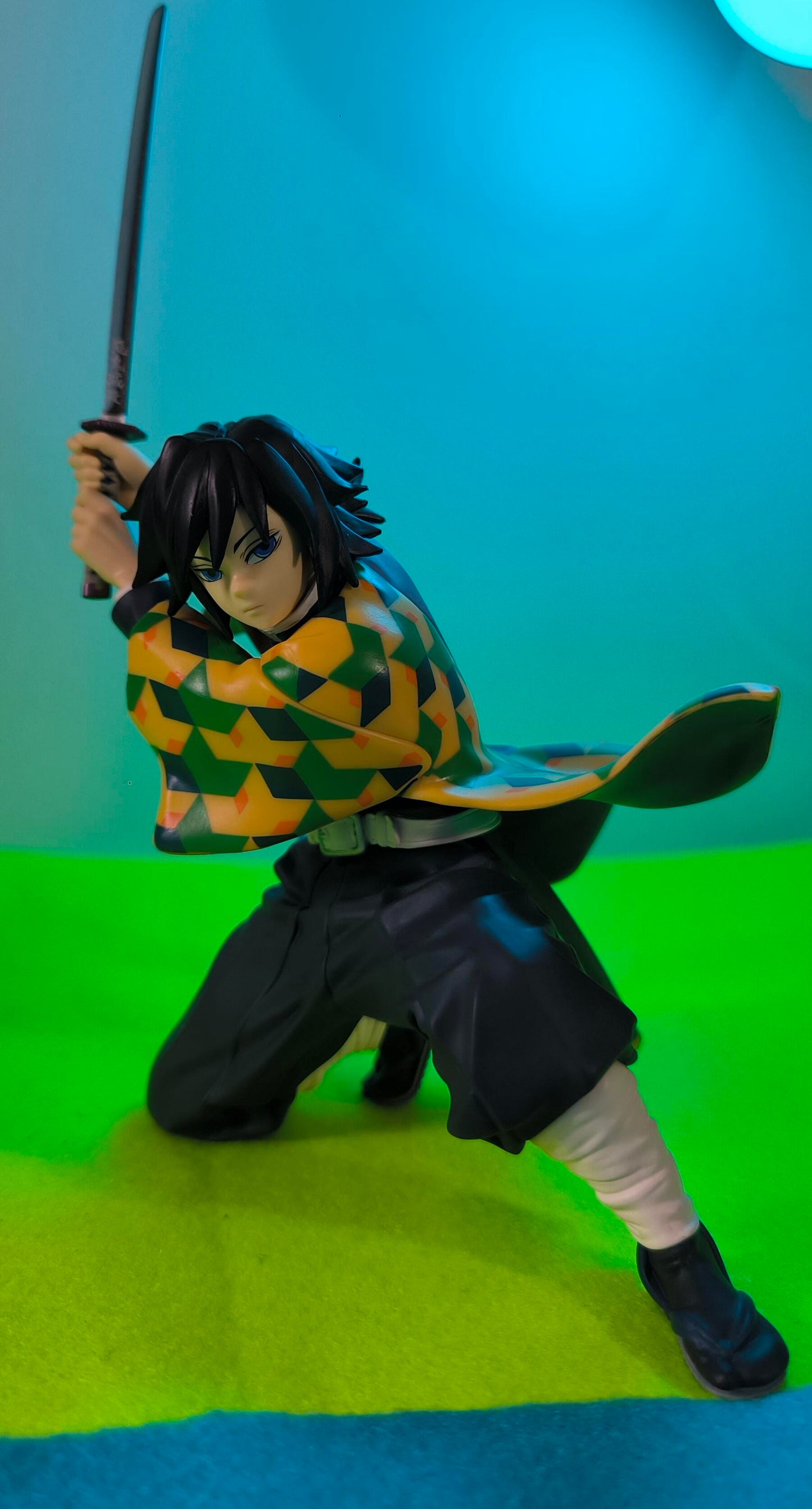 Figura Demon Slayer -Tomioka Giyu- Kimetsu no yaiba