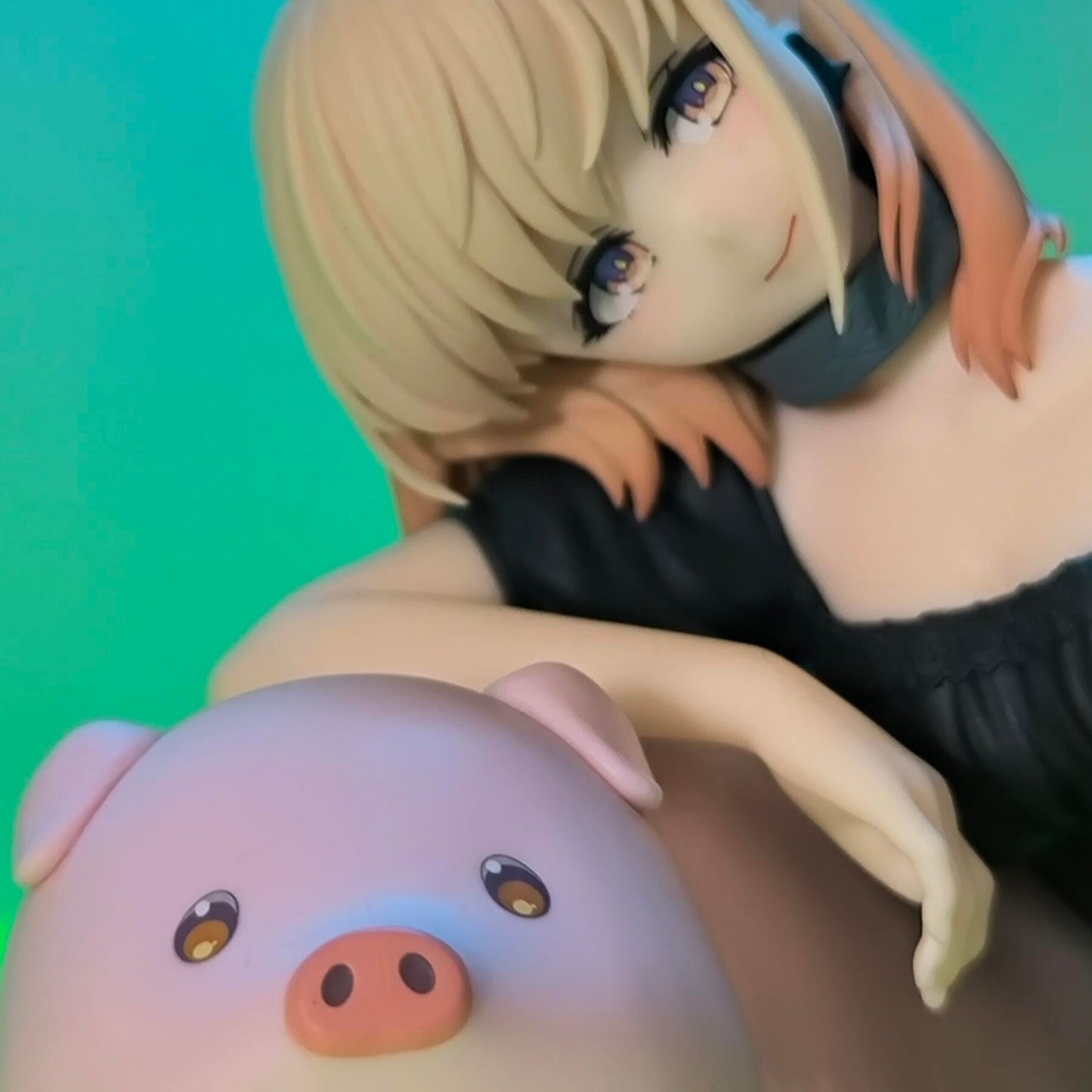 Figura Butareba -The Story of a Man Turned into a Pig- Jess