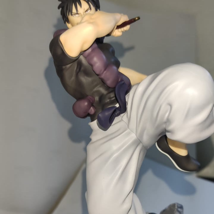 Figura Jujutsu Kaisen -Toji Fushiguro Luminasta-