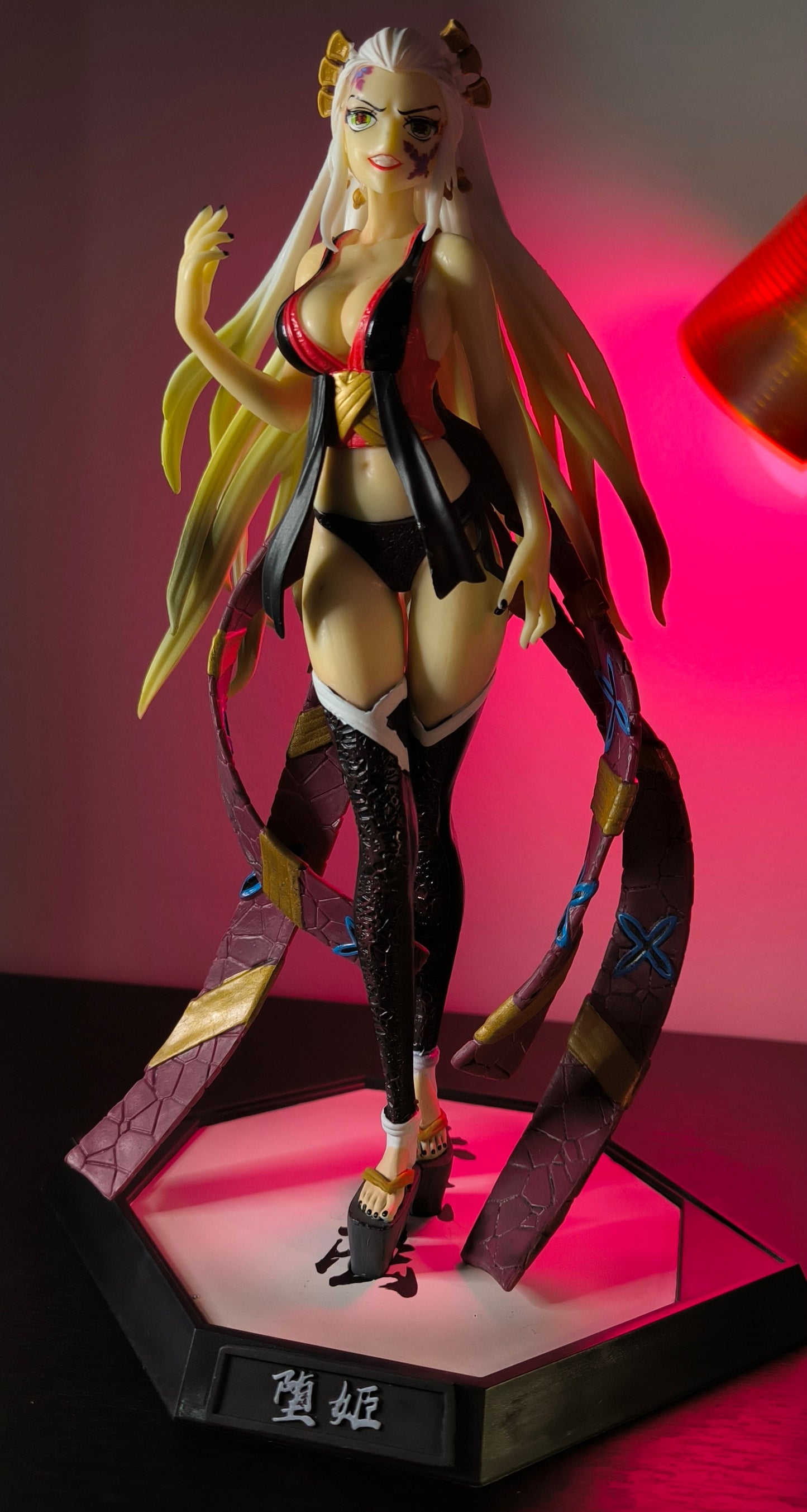 Figura Demon Slayer -Daki- Kimetsu no yaiba