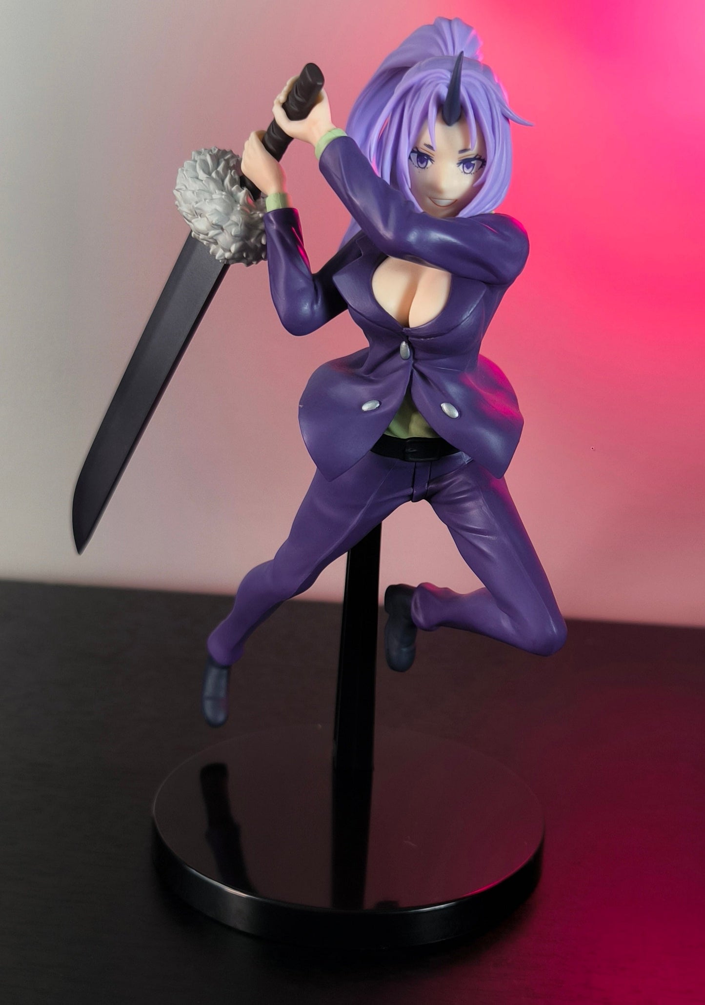 Figura That Time I Got Reincarnated as a Slime -Shion atacando