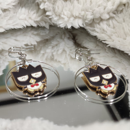 Aretes tipo argolla de Badtz-Maru