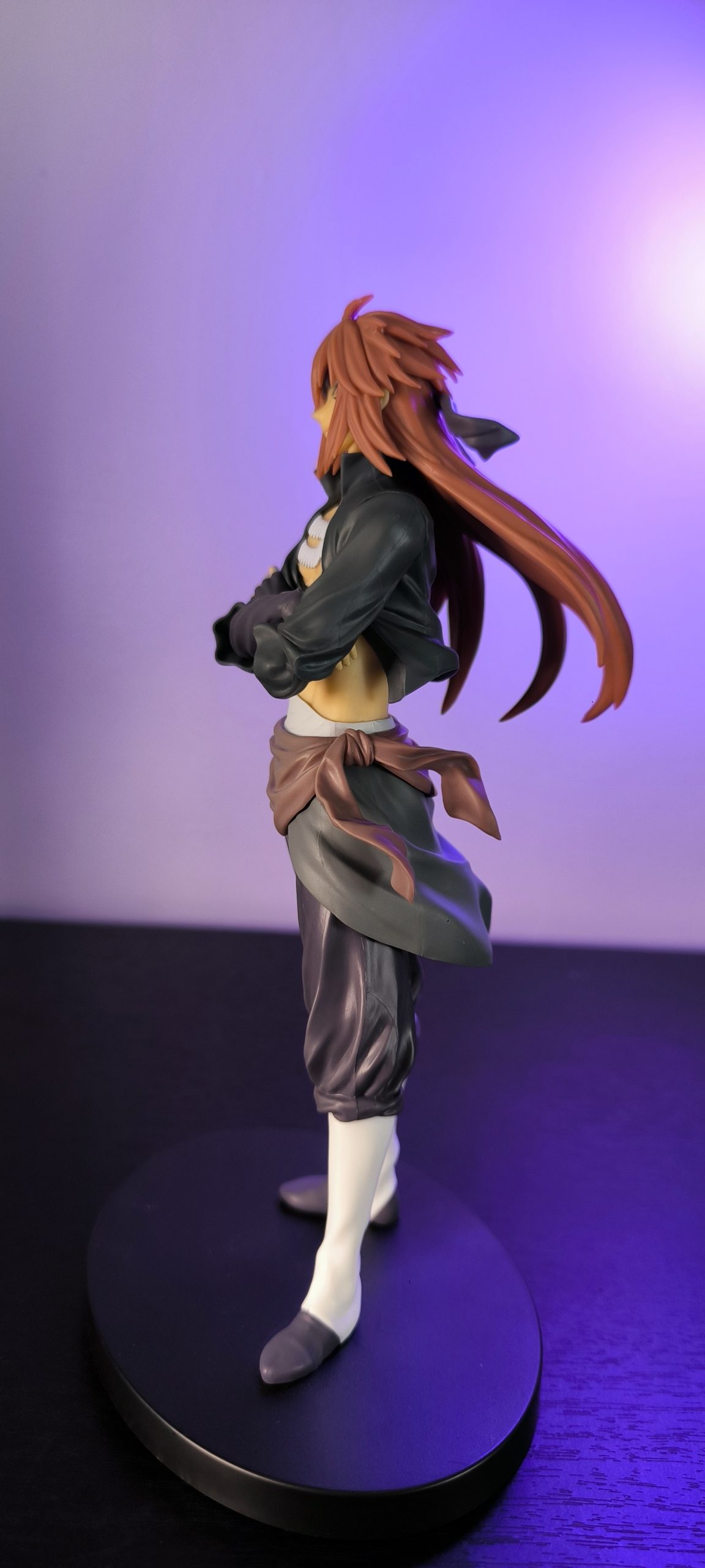 Guy Crimson-Rouge - Image 5