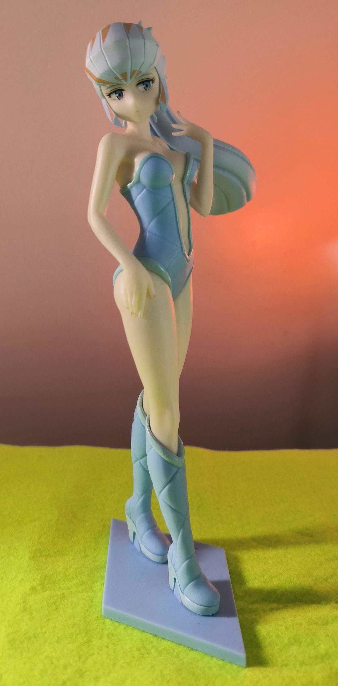 Uzaki Hana (Luminasta) - Luminasta